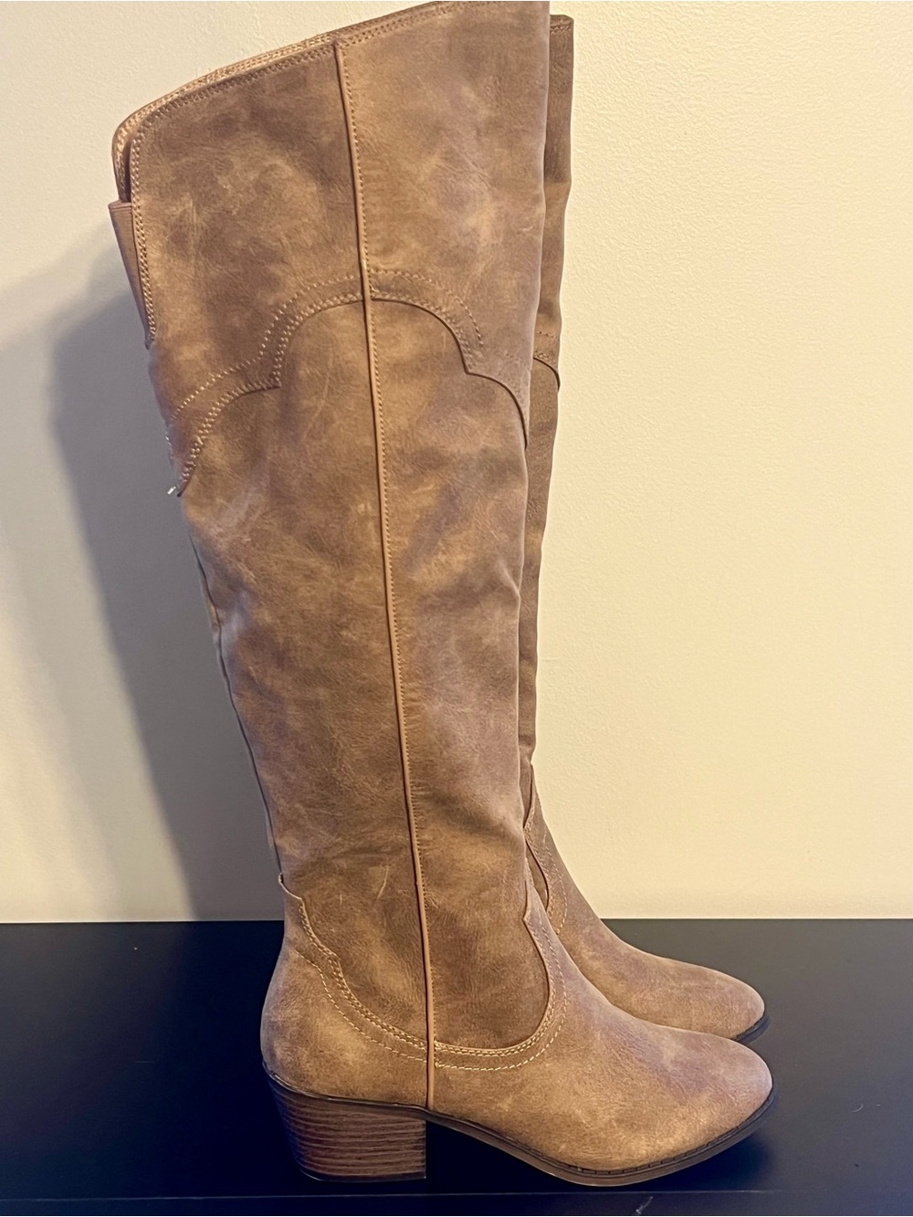 New Fergalicious Over The Knee Side Zip Western Style Boots Size 8M
